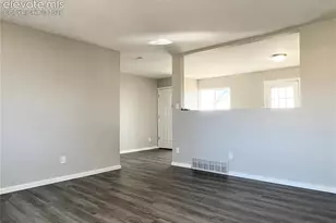 907 W Madison St, Colorado Springs, CO 80907 - Photo 4