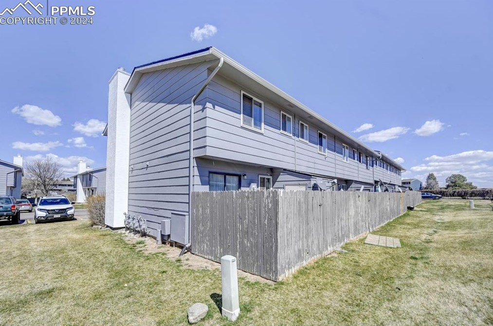 1281 Soaring Eagle Dr, Colorado Springs, CO 80915-3175