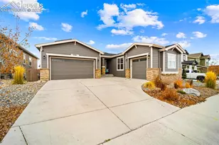4661 Horse Gulch Loop, Colorado Springs, CO 80924 - Photo 2