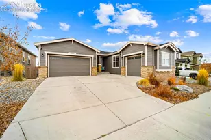 4661 Horse Gulch Loop, Colorado Springs, CO 80924 - Photo 2