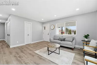 4430 Berryknoll Drive, Colorado Springs, CO 80916 - Photo 8
