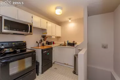 524 W Pikes Peak Avenue, Colorado Springs, CO 80905 - Photo 12