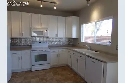 895 Rancher Drive, Fountain, CO 80817 - Photo 10