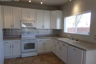 895 Rancher Dr, Fountain, CO 80817 - Photo 10