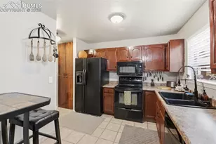 335 Dix Cir, Colorado Springs, CO 80911 - Photo 8