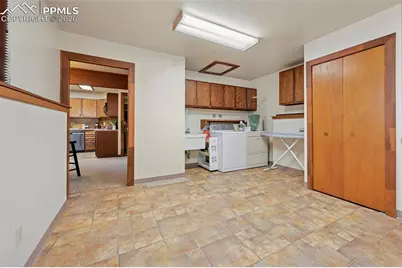 6985 Blackhawk Place, Colorado Springs, CO 80919 - Photo 14