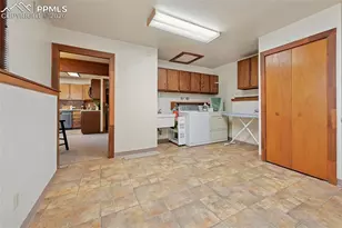 6985 Blackhawk Pl, Colorado Springs, CO 80919 - Photo 14