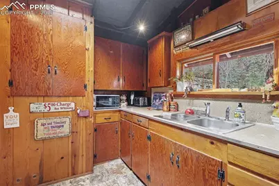 3875 Overlook Road, Colorado Springs, CO 80906 - Photo 14