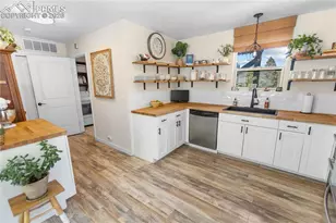 135 Lost Lake Pl, Divide, CO 80814 - Photo 10