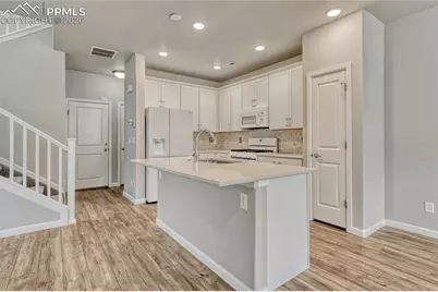 16363 Rustlers Range Point, Monument, CO 80132 - Photo 18