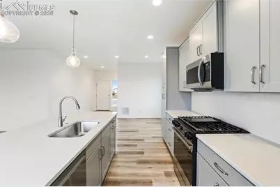 7960 School House Drive, Colorado Springs, CO 80908 - Photo 4