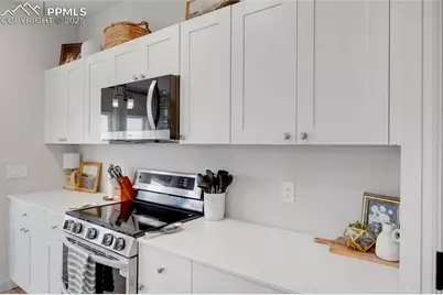 7154 Marshbern Court, Colorado Springs, CO 80908 - Photo 10