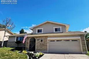 5221 Smokehouse Ln, Colorado Springs, CO 80917 - Photo 2