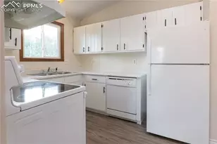 2385 Heathercrest Dr, Colorado Springs, CO 80915 - Photo 6