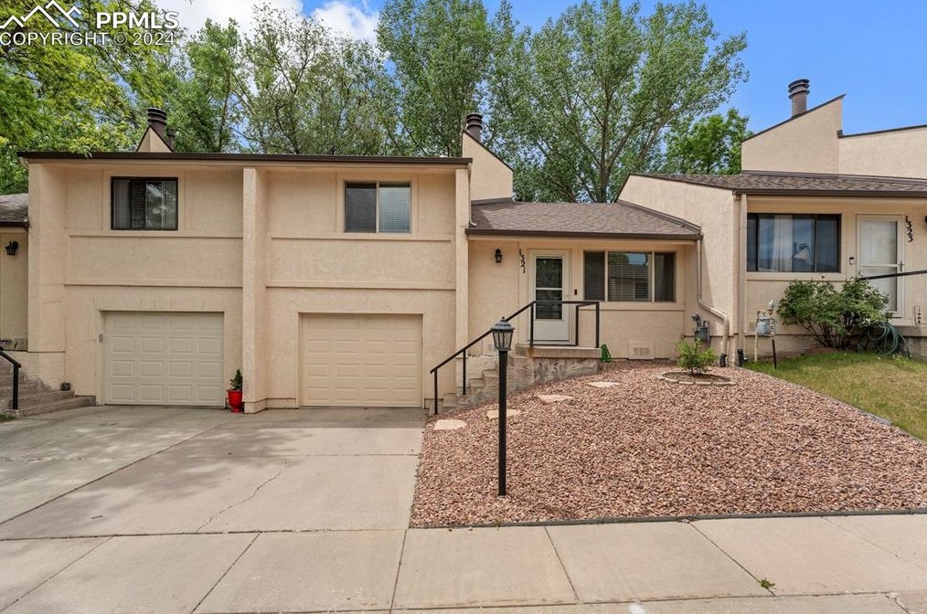 1321 Rotterdam Cir, Colorado Springs, CO 80907-3730