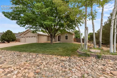 156 S Golfwood Drive, Pueblo, CO 81007 - Photo 8