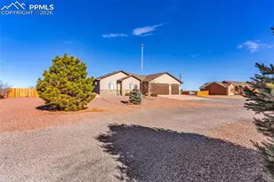 915 N Matt Dr, Pueblo, CO 81007 - Photo 6