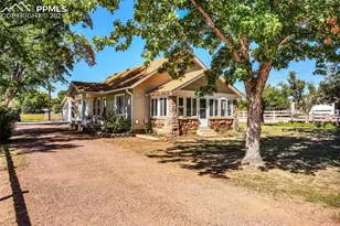 401 Dozier Ave, Canon City, CO 81212 - Photo 2