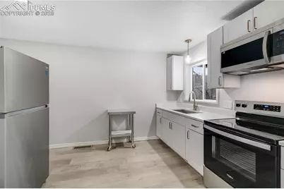 315 N 16th Street, Colorado Springs, CO 80904 - Photo 8