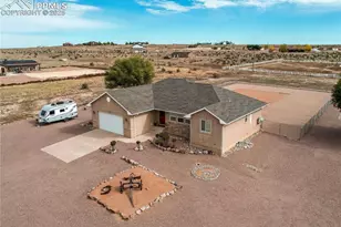 1352 N Blue Lake Ln, Pueblo, CO 81007 - Photo 1