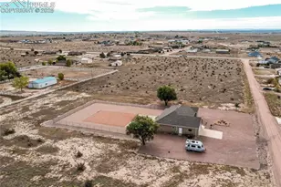 1352 N Blue Lake Ln, Pueblo, CO 81007 - Photo 18