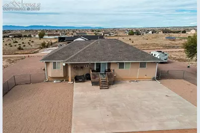 1352 N Blue Lake Lane, Pueblo, CO 81007 - Photo 12