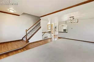 6136 Treeledge Dr, Colorado Springs, CO 80918 - Photo 10