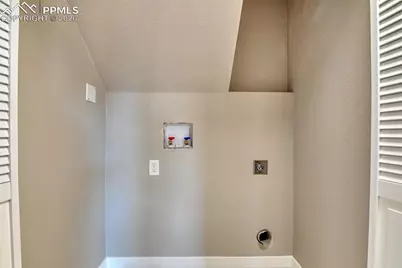 2734 Dickens Drive, Colorado Springs, CO 80916 - Photo 38