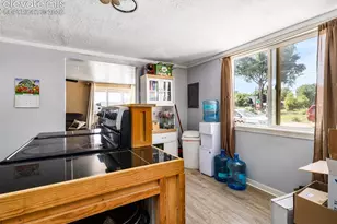 1611 Locust St, Canon City, CO 81212 - Photo 8