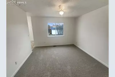 217 Corliss Street, Colorado Springs, CO 80911 - Photo 8