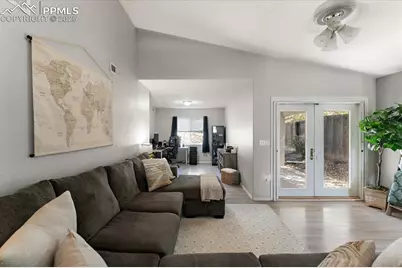 814 Edna Lane, Pueblo, CO 81005 - Photo 6