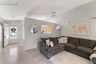 814 Edna Ln, Pueblo, CO 81005 - Photo 4