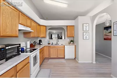 814 Edna Lane, Pueblo, CO 81005 - Photo 10