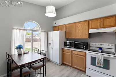 814 Edna Lane, Pueblo, CO 81005 - Photo 12