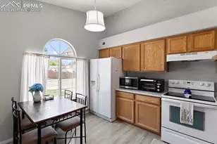 814 Edna Ln, Pueblo, CO 81005 - Photo 12