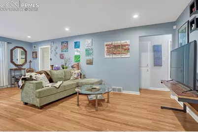 208 N Foote Avenue, Colorado Springs, CO 80909 - Photo 4