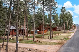 305 N Walnut St, Woodland Park, CO 80863 - Photo 2