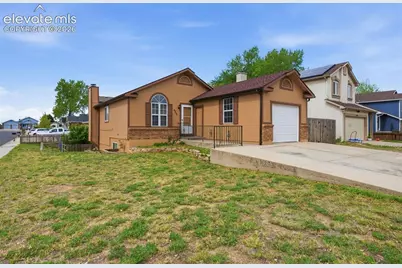 4775 Spacewalk Way, Colorado Springs, CO 80916 - Photo 2
