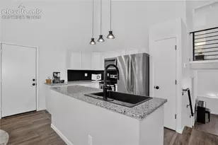 855 Greenbrier Dr, Colorado Springs, CO 80916 - Photo 6