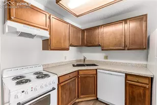6393 Village Ln, Colorado Springs, CO 80918 - Photo 10