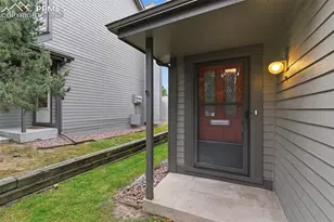 6430 Jonathan Ct, Colorado Springs, CO 80918 - Photo 2