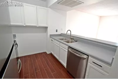 2438 Lexington Village Lane, Colorado Springs, CO 80916 - Photo 12