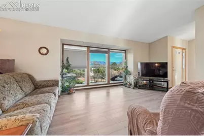 5225 Sapphire Drive, Colorado Springs, CO 80918 - Photo 10