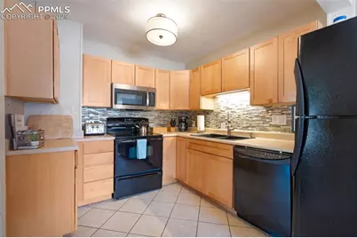 3335 W Pikes Peak Avenue, Colorado Springs, CO 80904 - Photo 8