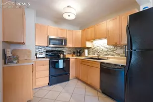 3335 W Pikes Peak Ave, Colorado Springs, CO 80904 - Photo 8