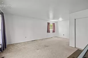 3202 Poinsetta Dr, Colorado Springs, CO 80907 - Photo 6