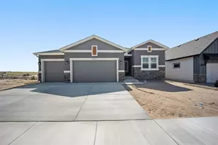 7921 Desert Wrangler Dr, Colorado Springs, CO 80908 - Photo 2