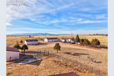 16830 Finch Road, Colorado Springs, CO 80928 - Photo 2