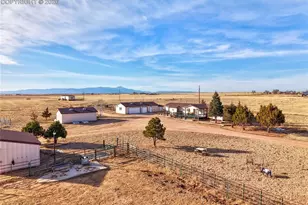 16830 Finch Rd, Colorado Springs, CO 80928 - Photo 2