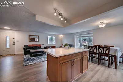 2840 Frazier Lane, Colorado Springs, CO 80922 - Photo 8